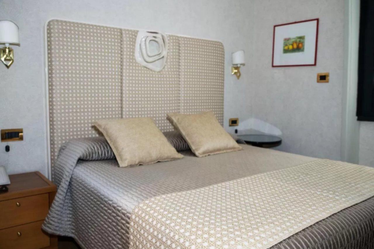 Hotel Europa Верона Екстериор снимка