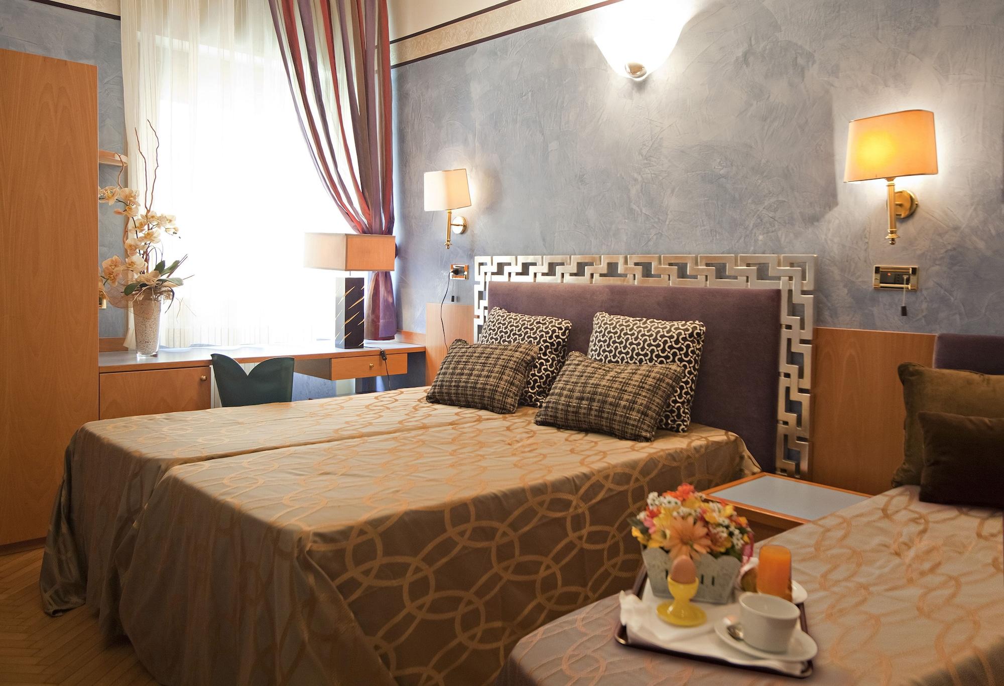 Hotel Europa Верона Екстериор снимка