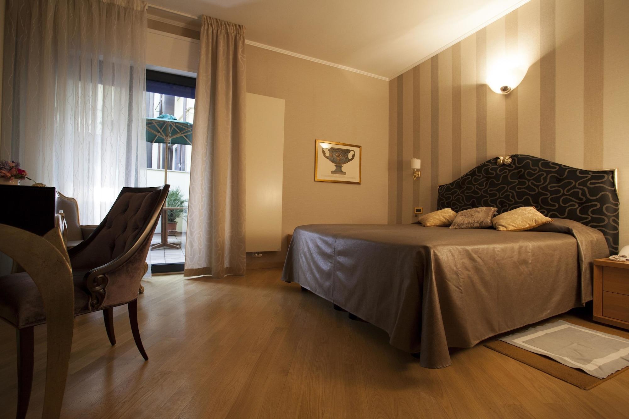 Hotel Europa Верона Екстериор снимка