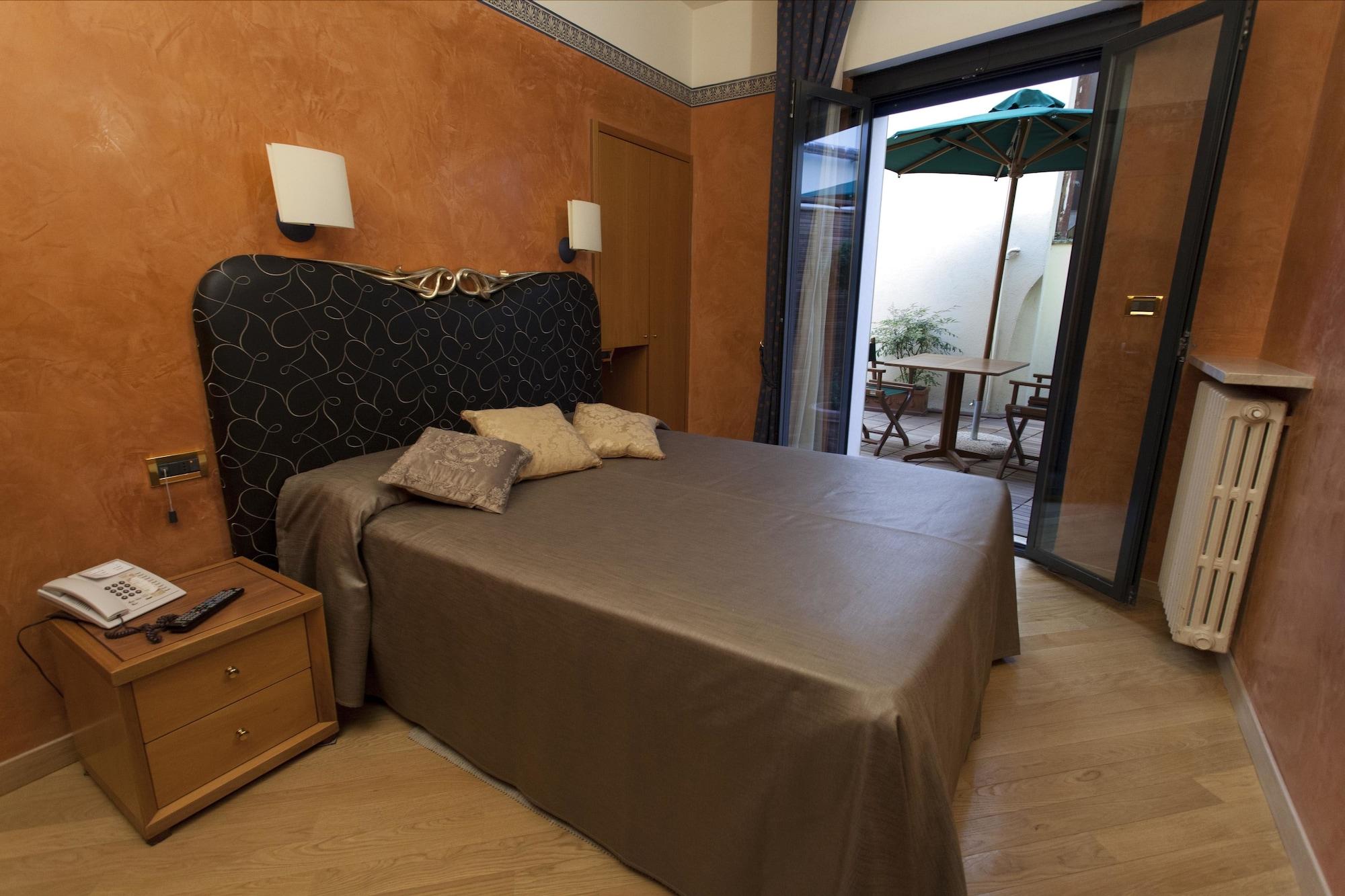 Hotel Europa Верона Екстериор снимка