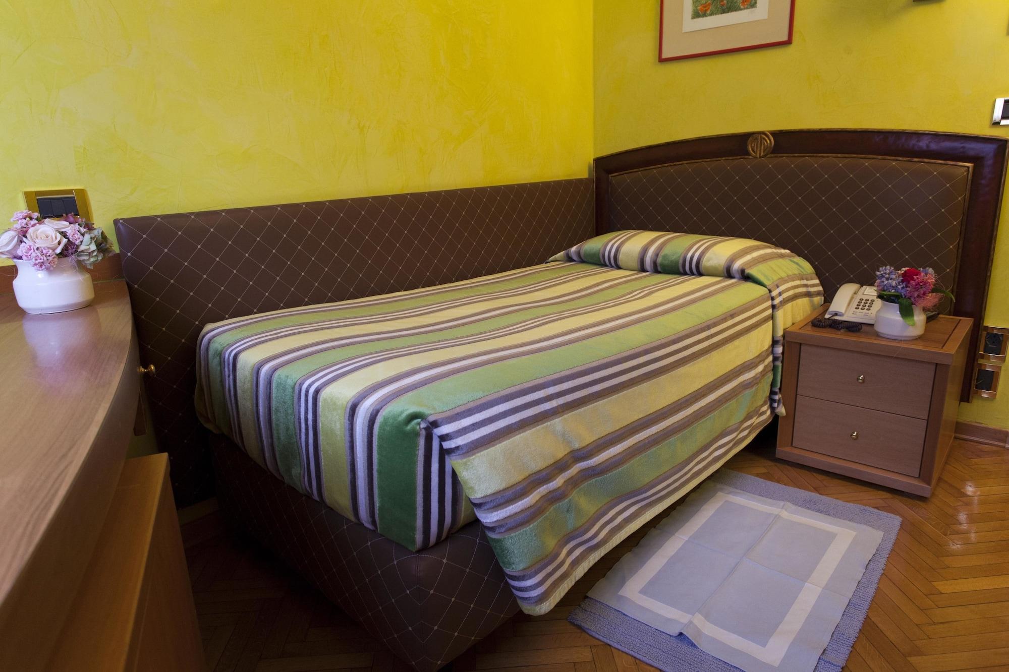 Hotel Europa Верона Екстериор снимка